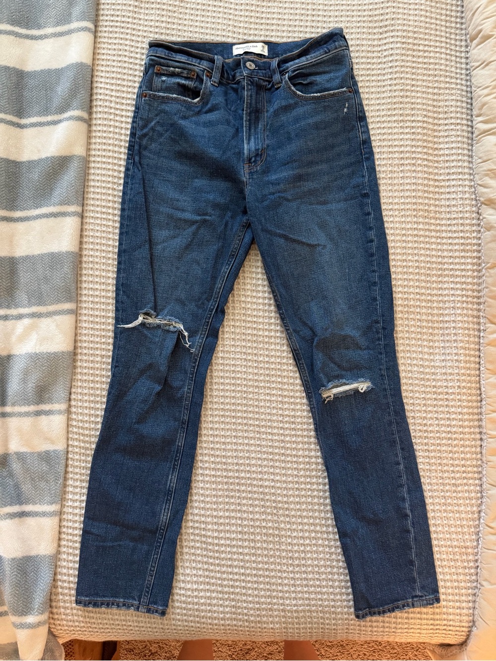Abercrombie & Fitch Dark Blue Skinny Ripped Jeans